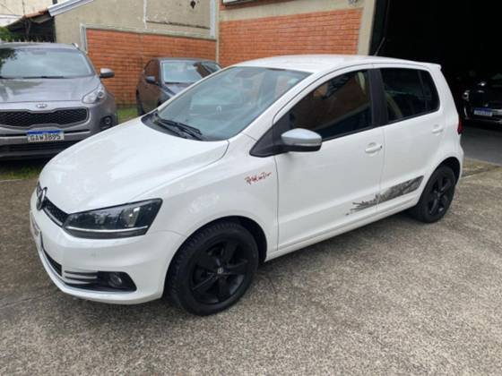 VOLKSWAGEN FOX 1.6 MI ROCK IN RIO 8V FLEX 4P MANUAL VOLKSWAGEN FOX 1.6 MI ROCK IN RIO 8V FLEX 4P MANUAL
